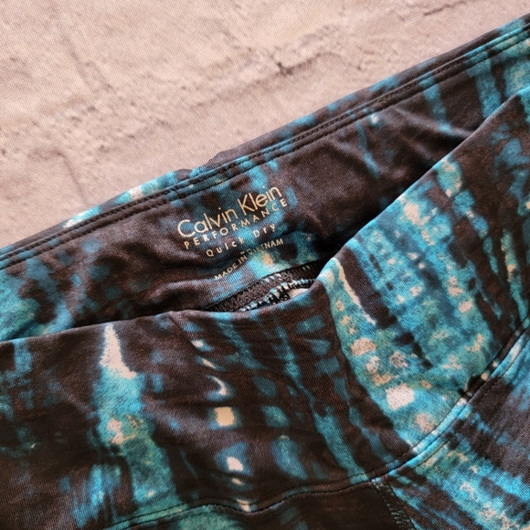 Calvin Klein Performance Capri Sz M - Picture 2 of 8